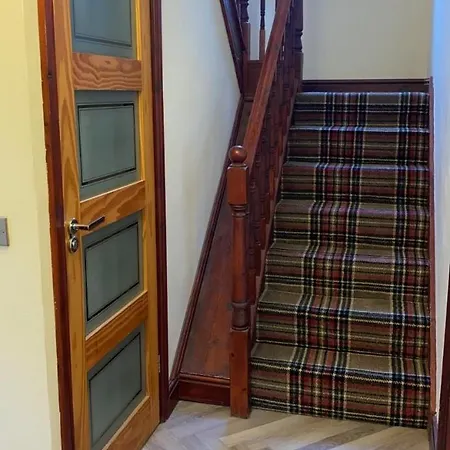 Detached With Picturesque Views Dom wakacyjny